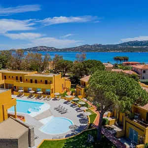 Blu Laconia Village Отель