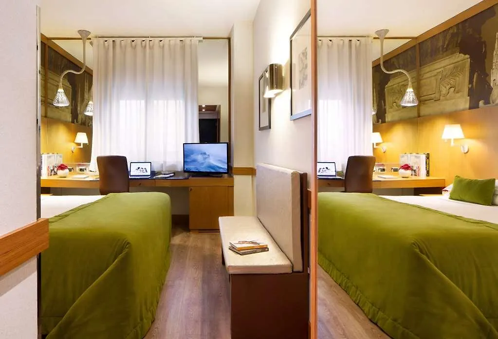 Starhotels Tourist Милан Отель