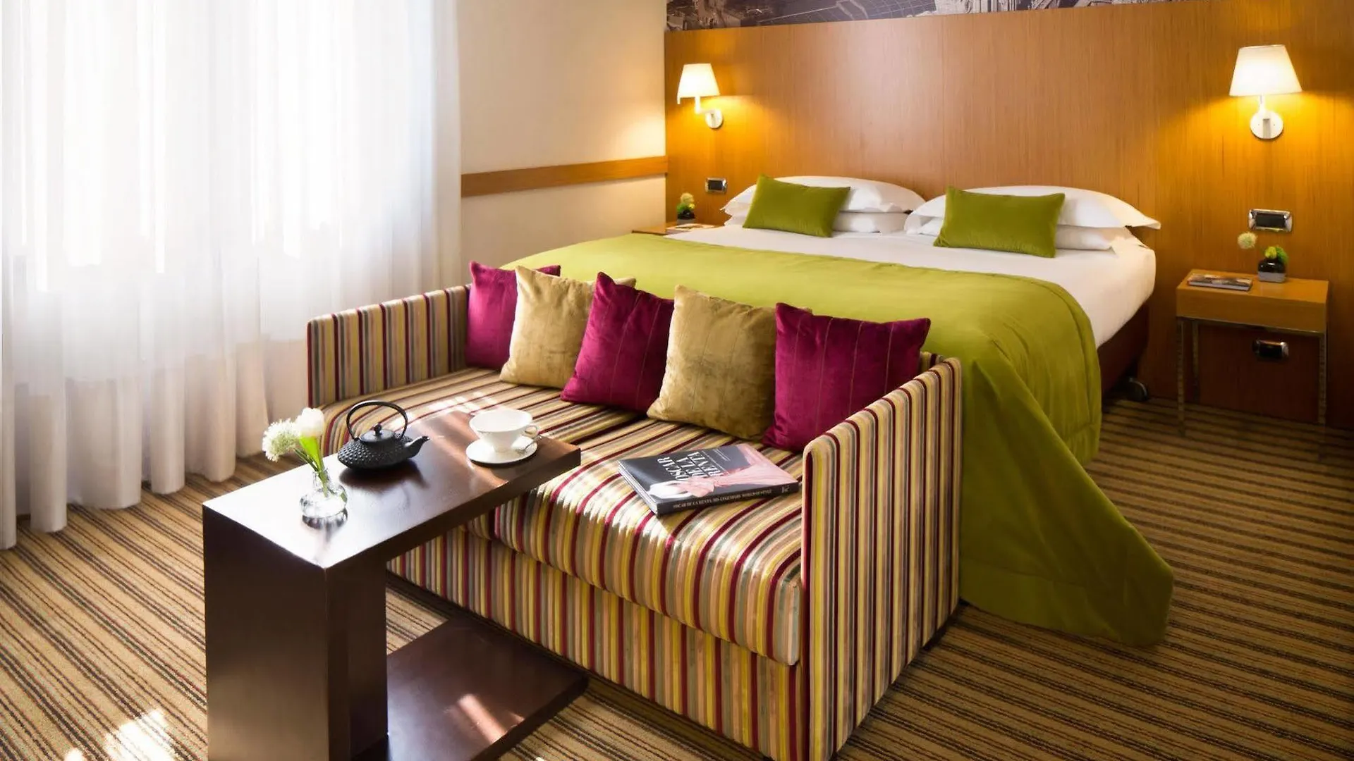 Starhotels Tourist Милан