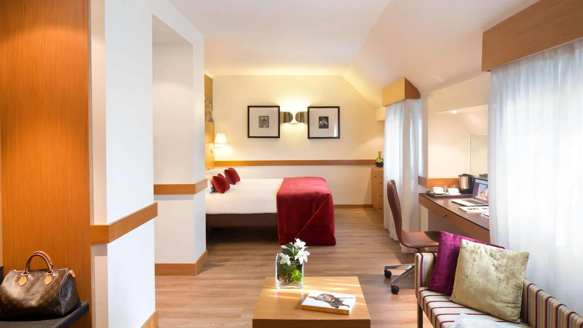 Отель Starhotels Tourist Милан
